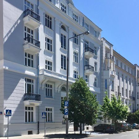 3V Apartments Varşovia Exterior foto